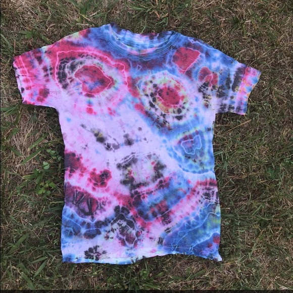 Tie dyed crew neck shirt size youth medium - Picture 2 of 2